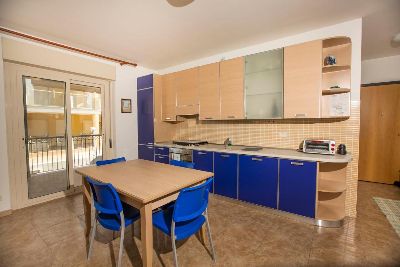Apartamento La Finestra Blu Marina di Ginosa Exterior foto