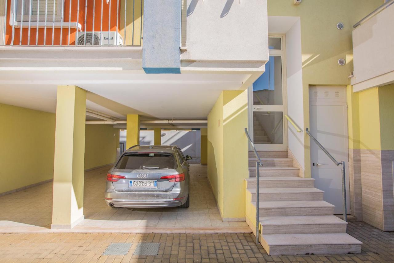 Apartamento La Finestra Blu Marina di Ginosa Exterior foto